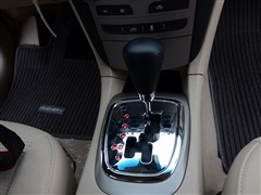 2012款 两厢 1.6L CVT进取型