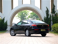 2012款 2.5L 尊贵版