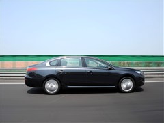 2012款 2.5L 尊贵版