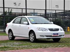 2013款 1.5L 自动标准型