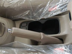 2006款 2.0L 华贵型