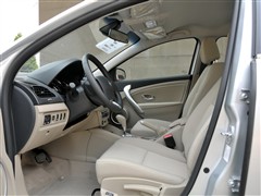 2011款 2.0L 标准版