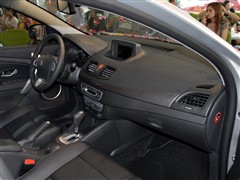 2011款 2.0L 标准版