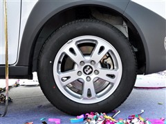 2010款 1.3L 手动尊贵型