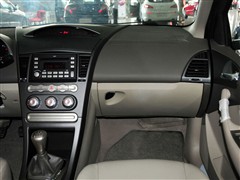 2010款 三厢 1.8L 手动尊贵型