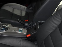 2010款 三厢 2.0L 自动尊贵型