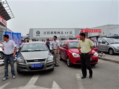 2010款 1.0L 手动豪华型