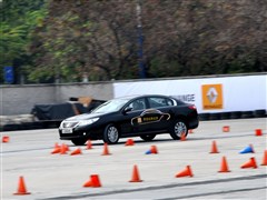 2011款 2.5L 旗舰导航版