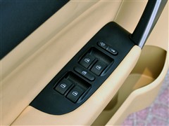 2010款 改款三厢 1.6L 手动进取型