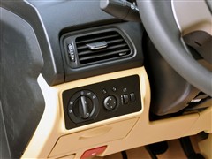2010款 改款三厢 1.6L 手动进取型