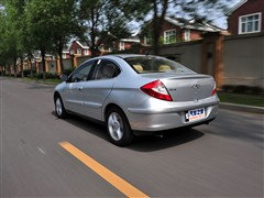 2010款 改款三厢 1.6L 手动尊贵型