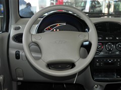 2011款 0.8L 手动冠军版