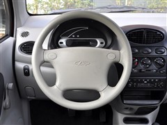 2012款 梦想版 0.8L 手动梦想型