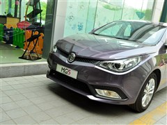 2012款 1.5L 自动领航版