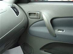 2005款 2.0L 两驱标准型