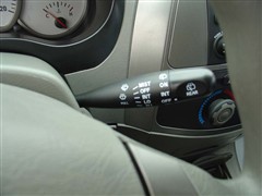 2005款 2.0L 两驱标准型