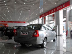 2007款 2.0L 自动豪华型