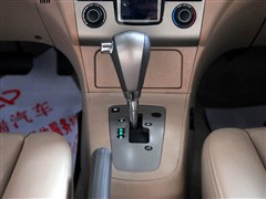 2007款 2.0L 自动豪华型