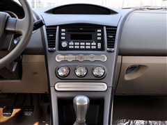 2009款 两厢 1.6L 手动标准型