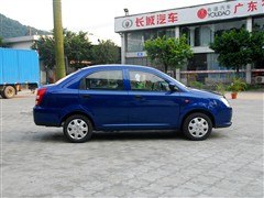 2010款 1.0L 手动舒适型