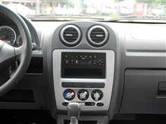 2010款 1.0L 手动舒适型