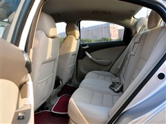 2010款 三厢 1.6L 手动进取型