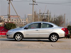 2010款 三厢 1.6L 手动进取型