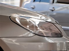 2010款 两厢 1.6L 手动进取型