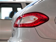 2010款 两厢 1.6L 手动进取型