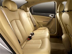 2010款 改款三厢 1.8L 自动尊贵型