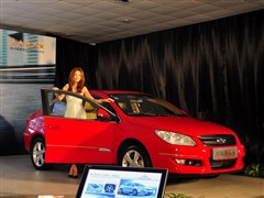 2010款 改款三厢 1.8L 自动尊贵型