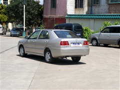 2010款 1.5L 手动豪华型