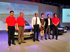 2010款 2.0L 自动豪华型