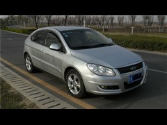 2010款 改款两厢 1.6L 手动进取型