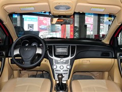 2010款 改款两厢 1.6L 手动进取型