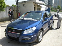 2010款 改款两厢 1.6L 手动尊贵型