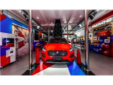 新英伦豪华轿跑SUV 捷豹E-PACE时尚豹走店空降重庆